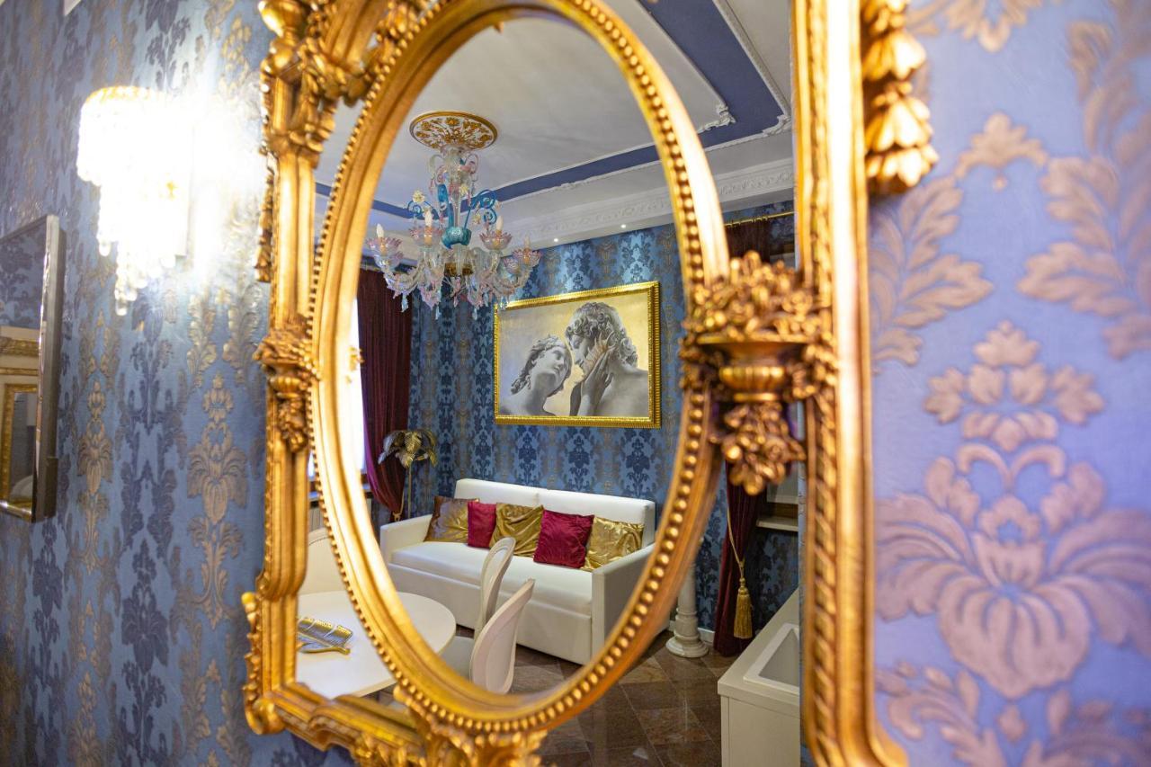 The Mansion Of Countess Rizzardi On Garda Lake Lazise Buitenkant foto